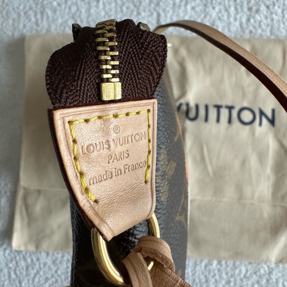 Louis Vuitton Monogram Panda Pochette Accessories - Picture 11 of 17